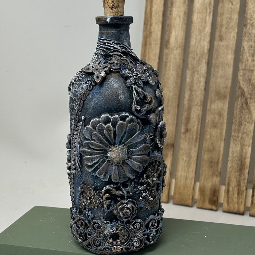 Decorative Floral Steampunk Textured Bottle - Navy Blue & Gold